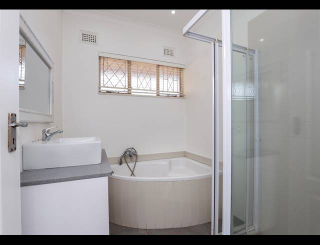 2 BEDROOM APARTMENT TO LET IN MORNINGSIDE